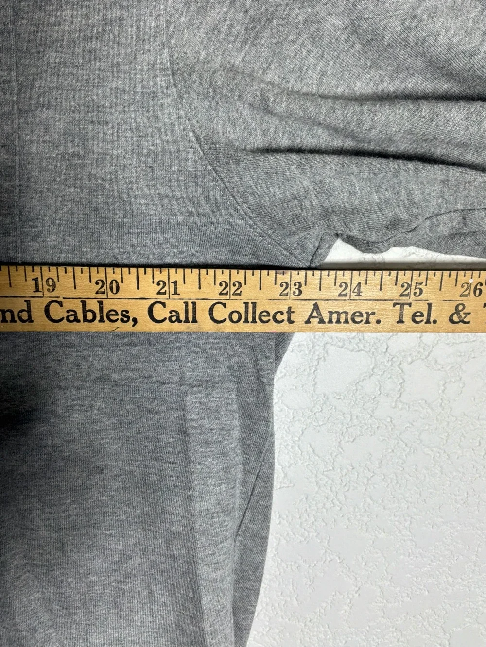 Duluth Trading Co. Longtail Long Sleeve Pullover Henley in Gray - Size Large